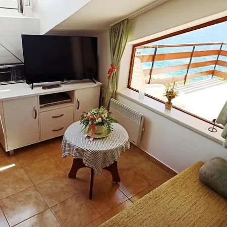 In Okrug Gornji With Sea View, Terrace, Air Conditioning, W-lan 5045-1 トロギール