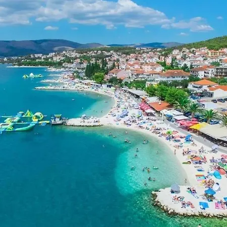 In Okrug Gornji With Sea View, Terrace, Air Conditioning, W-lan 5045-1 アパート